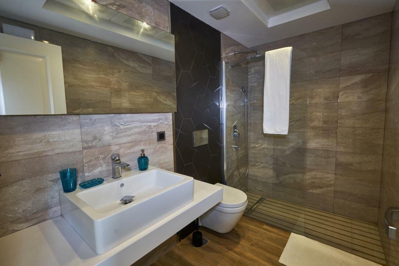 Lara Suite'S Apart Hotel Camili  Екстер'єр фото