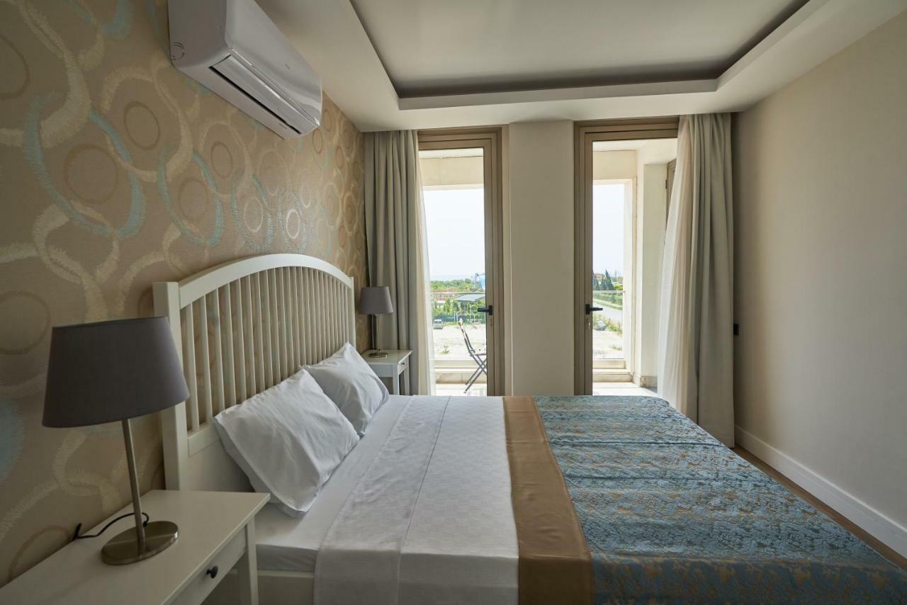 Lara Suite'S Apart Hotel Camili  Екстер'єр фото